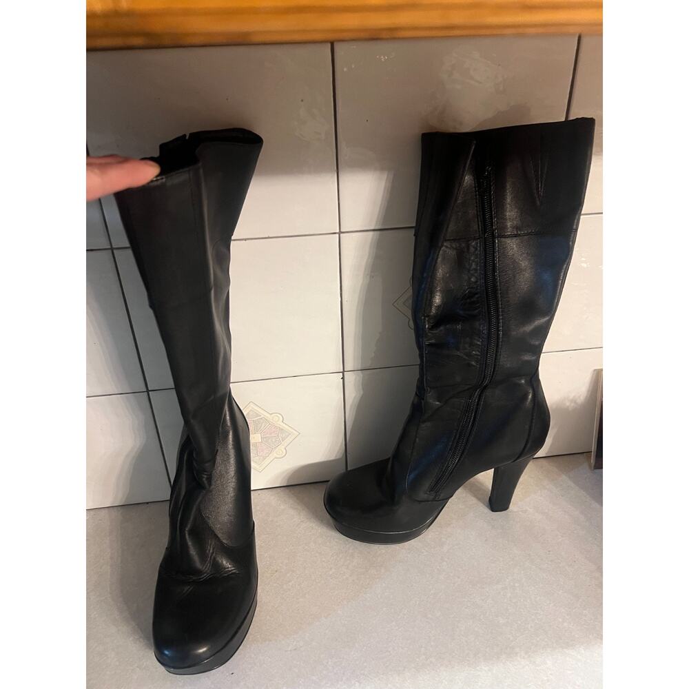 Black Calf Length Boots with Heels Red Plaid Inside. Size 8